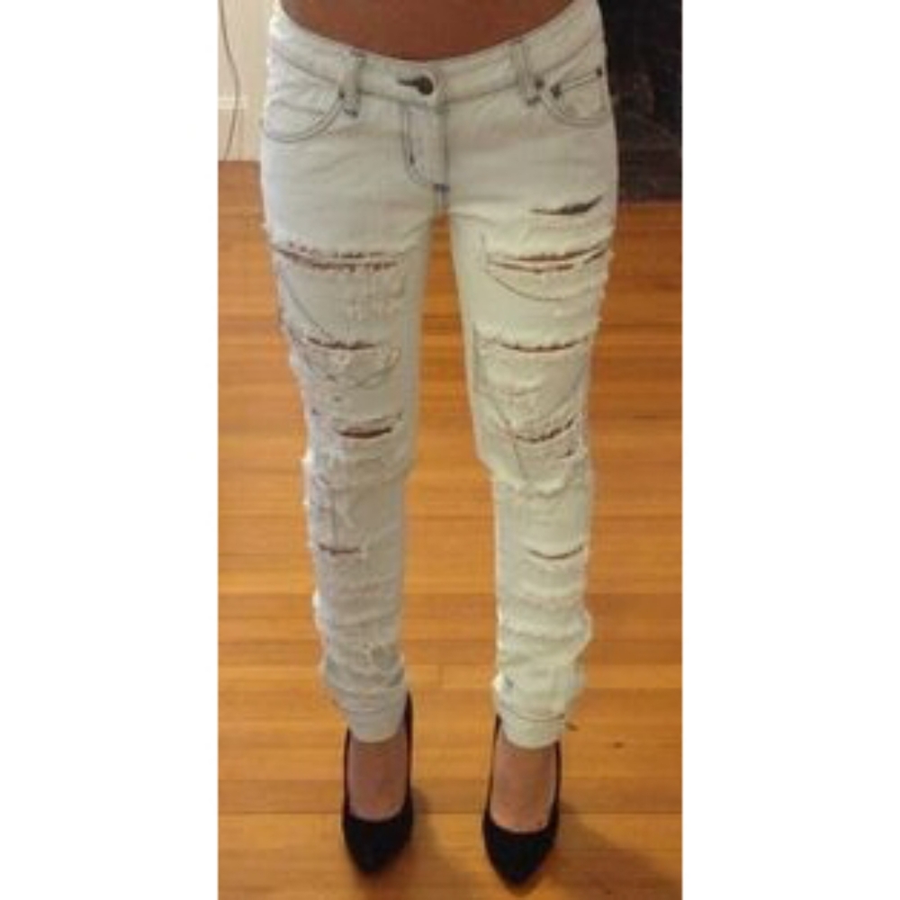 Carmar Ripped Chain Jeans